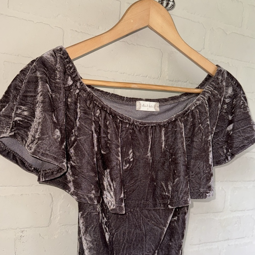 Alter’d State bodysuit off shoulder velvet small stretch purple ruffle boho